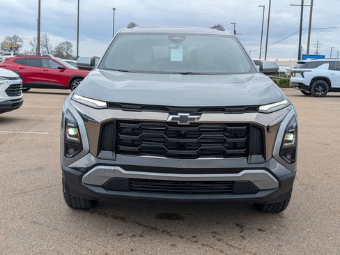 New 2026 Chevrolet Equinox ACTIV w/ Convenience Package III image 2