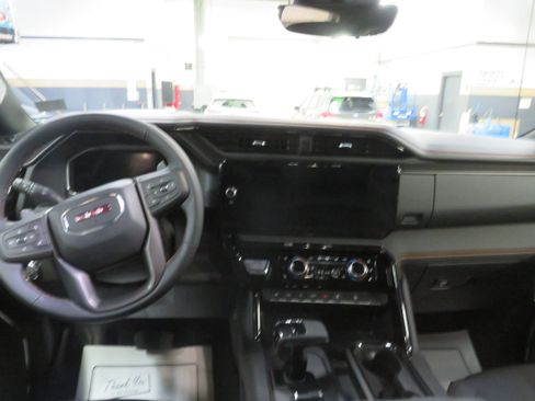 New 2026 GMC Sierra 1500 AT4 w/ AT4 Premium Package image 10
