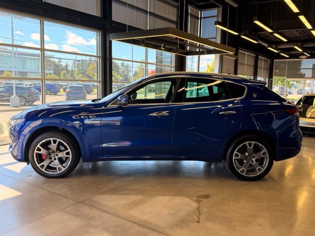 Used 2023 Maserati Levante GT AWD/4WD image 2