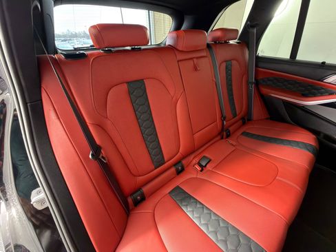 Used 2026 BMW X5 M Competition w/ Executive Package image 33