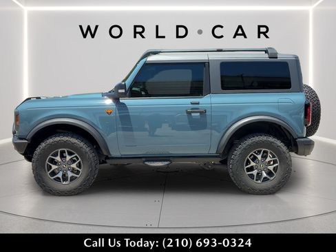 Used 2023 Ford Bronco Badlands AWD/4WD image 4