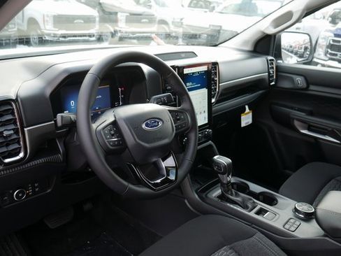New 2025 Ford Ranger XLT w/ Technology Package image 15
