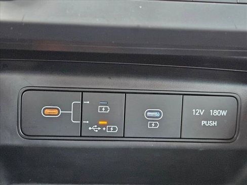 Used 2026 Hyundai Santa Cruz SE FWD image 14