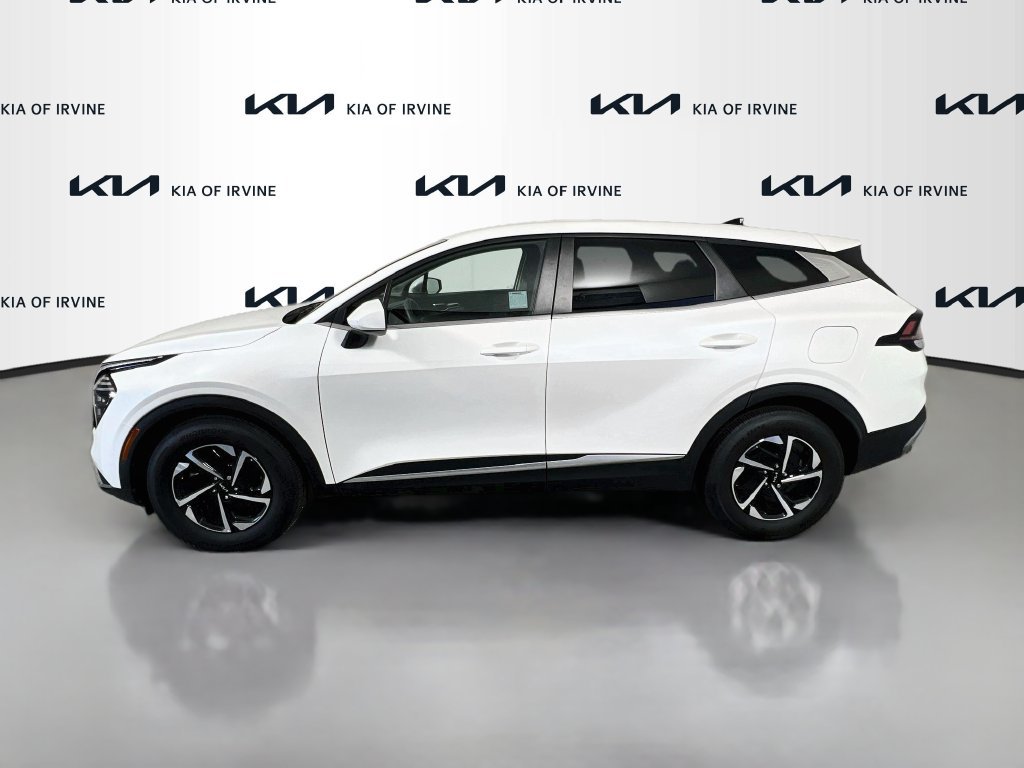 Used 2025 Kia Sportage LX FWD image 5