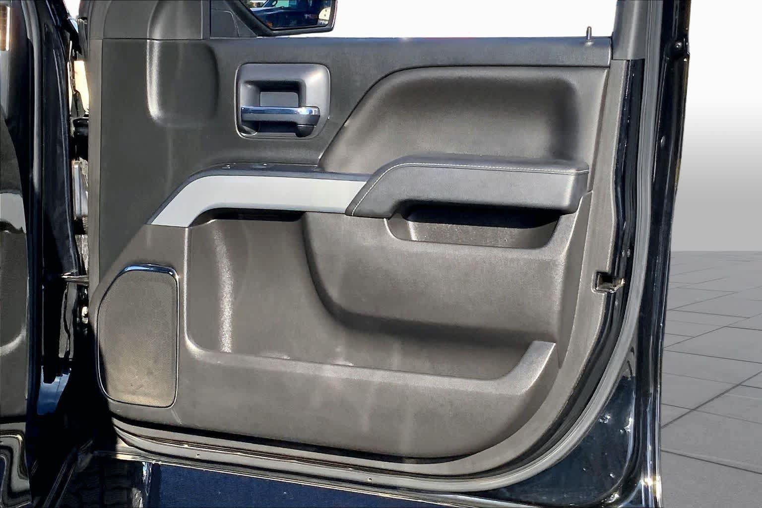 Used 2018 Chevrolet Silverado 1500 LTZ Z71 AWD/4WD image 23