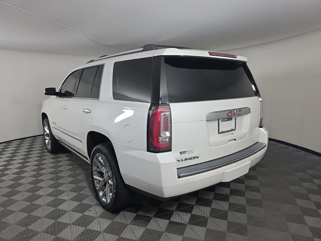 Used 2020 GMC Yukon Denali w/ Denali Premium Package AWD/4WD image 3