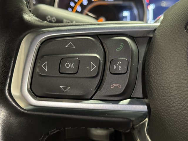 Used 2023 Jeep Wrangler Unlimited Sahara AWD/4WD image 10