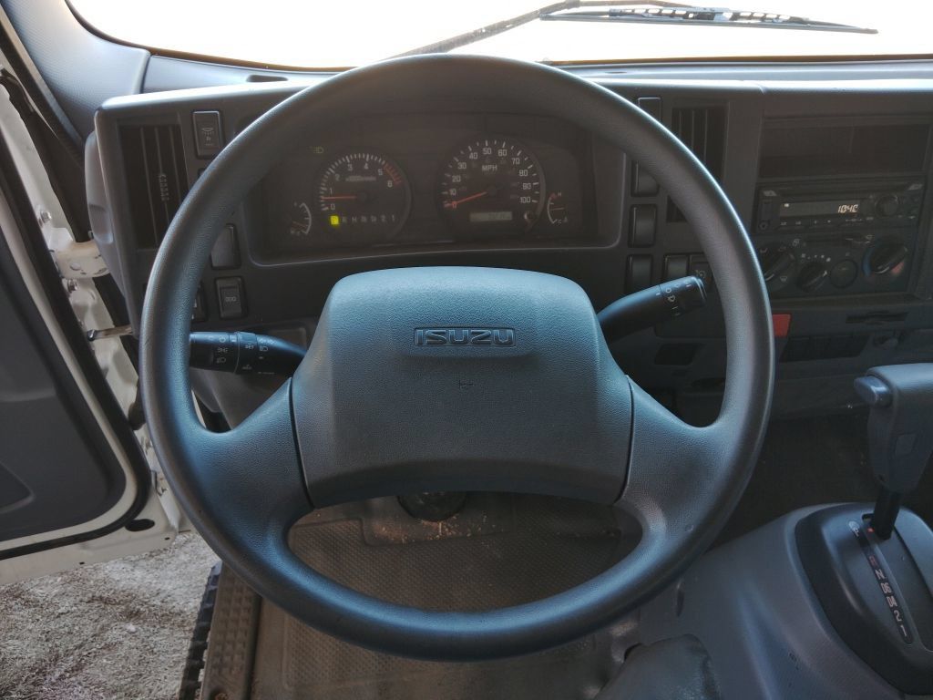 Used 2020 Isuzu NPR RWD image 22