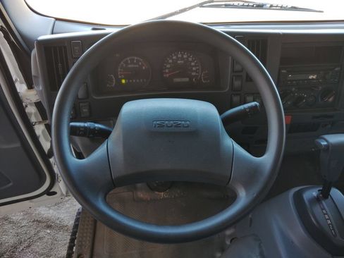Used 2020 Isuzu NPR RWD image 22