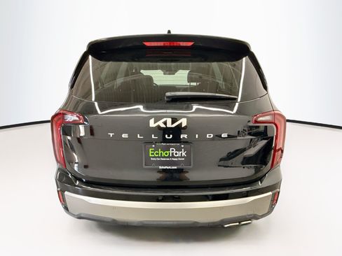 Used 2025 Kia Telluride S FWD image 36