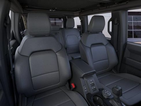 New 2026 Ford Bronco Outer Banks w/ Sasquatch Package AWD/4WD image 14