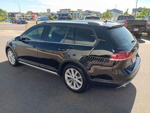 Used 2019 Volkswagen Golf Alltrack S AWD/4WD image 3