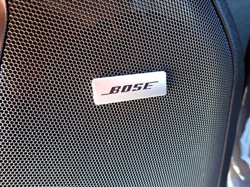 Used 2023 Chevrolet Suburban Premier image 16