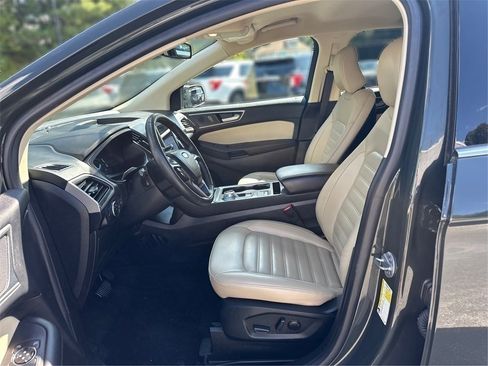 Certified 2022 Ford Edge SEL w/ Convenience Package image 9