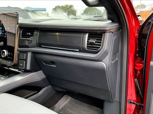 Used 2025 Ford F150 Lightning Lariat AWD/4WD image 18