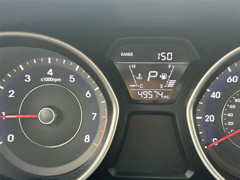 Used 2016 Hyundai Elantra Value Edition FWD image 26
