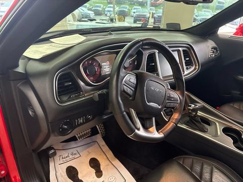 Used 2016 Dodge Challenger SRT Hellcat RWD image 9