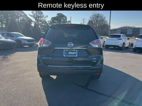 Used 2014 Nissan Rogue SV image 5