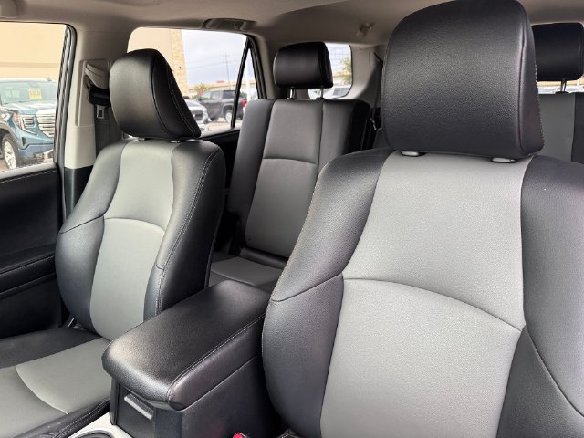 Used 2017 Toyota 4Runner SR5 Premium RWD image 11