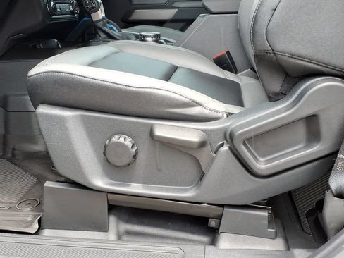 Used 2023 Ford Bronco Black Diamond AWD/4WD image 22