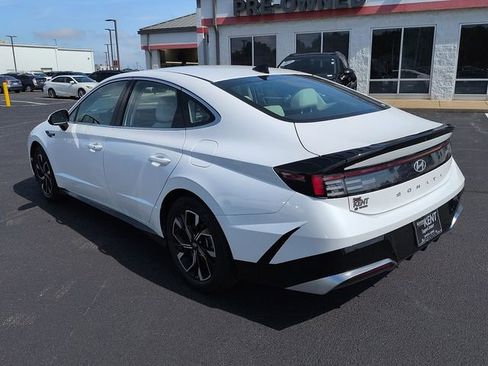 Used 2025 Hyundai Sonata SEL FWD image 5