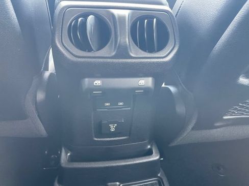 Used 2021 Jeep Wrangler Unlimited Rubicon 4xe w/ Cold Weather Group AWD/4WD image 23