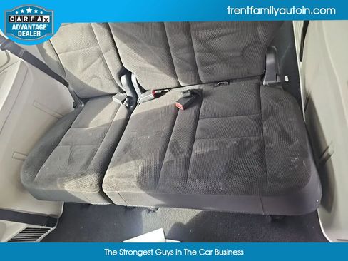 Used 2018 Dodge Grand Caravan SE image 35