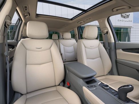 New 2025 Cadillac XT6 Premium Luxury AWD/4WD image 16