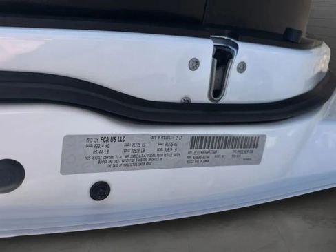 Used 2017 Chrysler 300 S RWD image 23