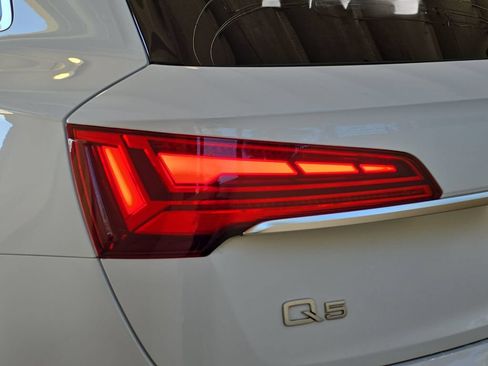 Used 2023 Audi Q5 2.0T Premium w/ Convenience Package AWD/4WD image 34