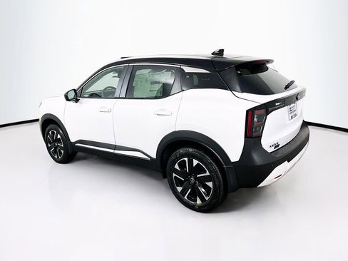 New 2026 Nissan Kicks SV w/ SV Premium Package image 5