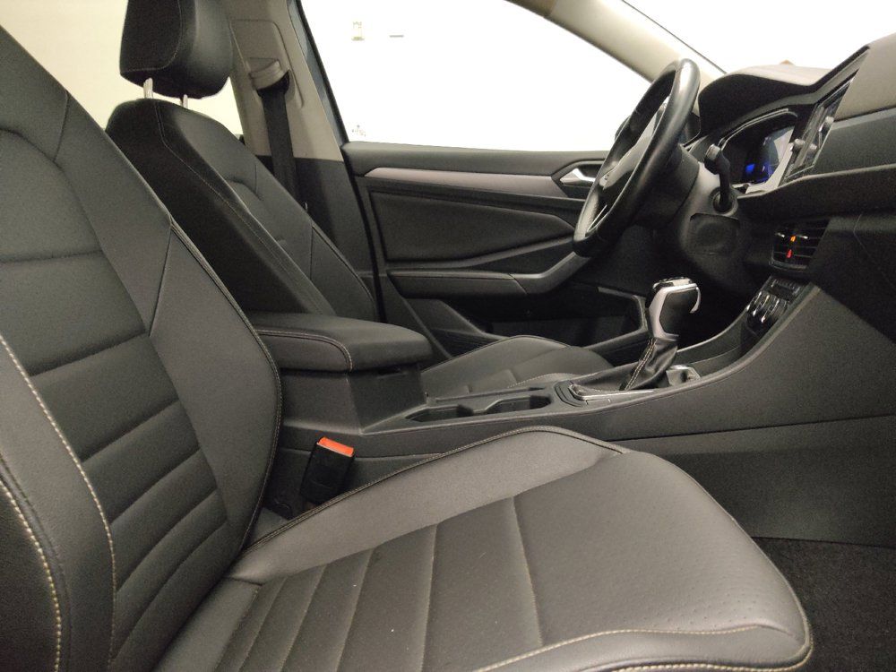 Used 2024 Volkswagen Jetta SE FWD image 21
