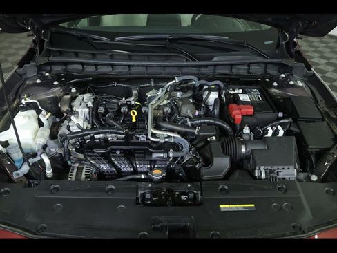 Used 2025 Nissan Altima 2.5 SV image 18