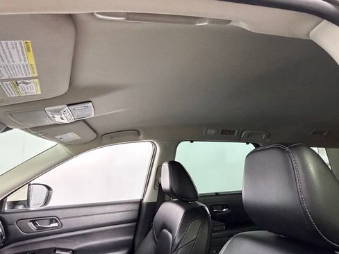 Used 2024 Nissan Pathfinder SL image 24