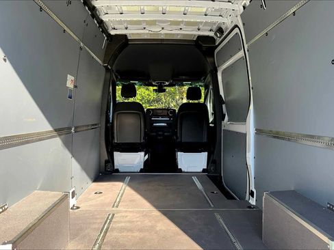 Certified 2025 Mercedes-Benz Sprinter 2500 image 24