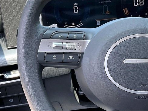 Used 2025 Hyundai Sonata SEL FWD image 11