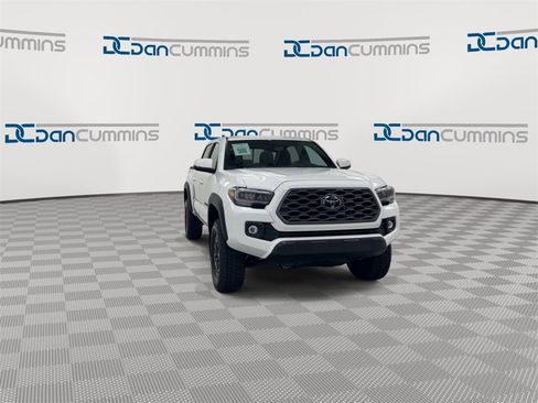 Used 2023 Toyota Tacoma TRD Off-Road w/ Technology Package image 3
