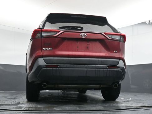 Used 2019 Toyota RAV4 LE image 22