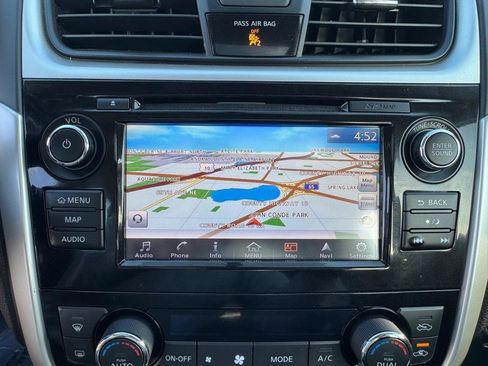 Used 2018 Nissan Altima 2.5 SL w/ 2.5 SL Technology Package image 40