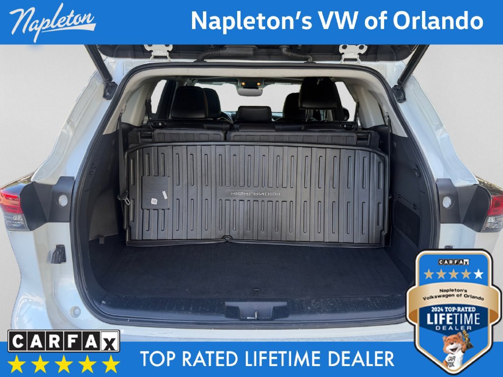 Used 2023 Toyota Highlander XLE FWD image 29