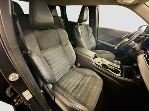 Used 2025 Mitsubishi Outlander SE AWD/4WD image 34