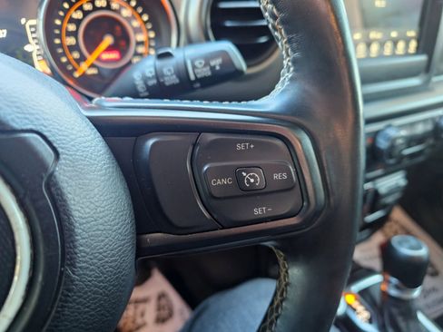 Used 2020 Jeep Wrangler Unlimited Sport image 19