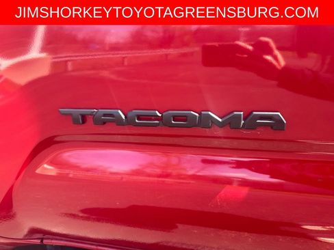 Used 2022 Toyota Tacoma TRD Sport image 31