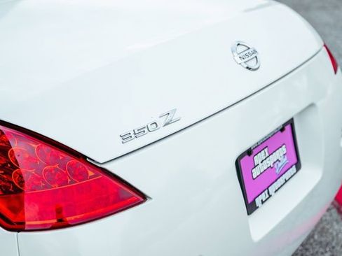 Used 2007 Nissan 350Z Grand Touring image 26