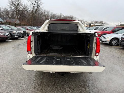 Used 2007 Cadillac Escalade EXT w/ Climate Package image 8