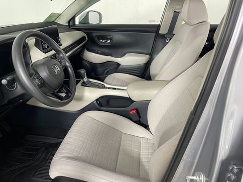 Certified 2023 Honda HR-V LX image 2