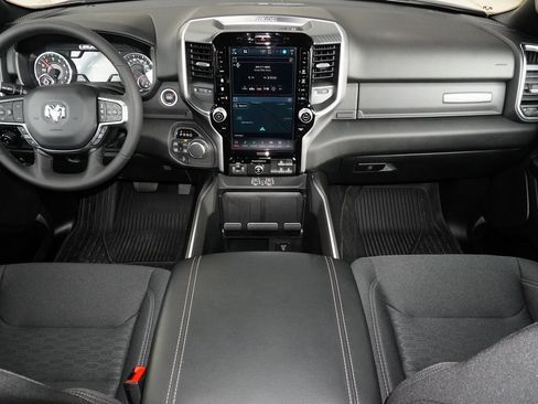 Used 2025 RAM 1500 Big Horn image 25