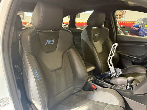Used 2017 Ford Focus RS image 39