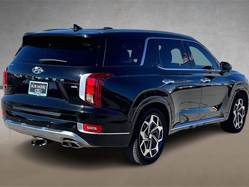 Used 2021 Hyundai Palisade Calligraphy image 2