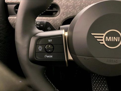 Used 2025 MINI Cooper S image 18